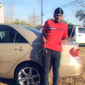 Meet your Posher, Javier